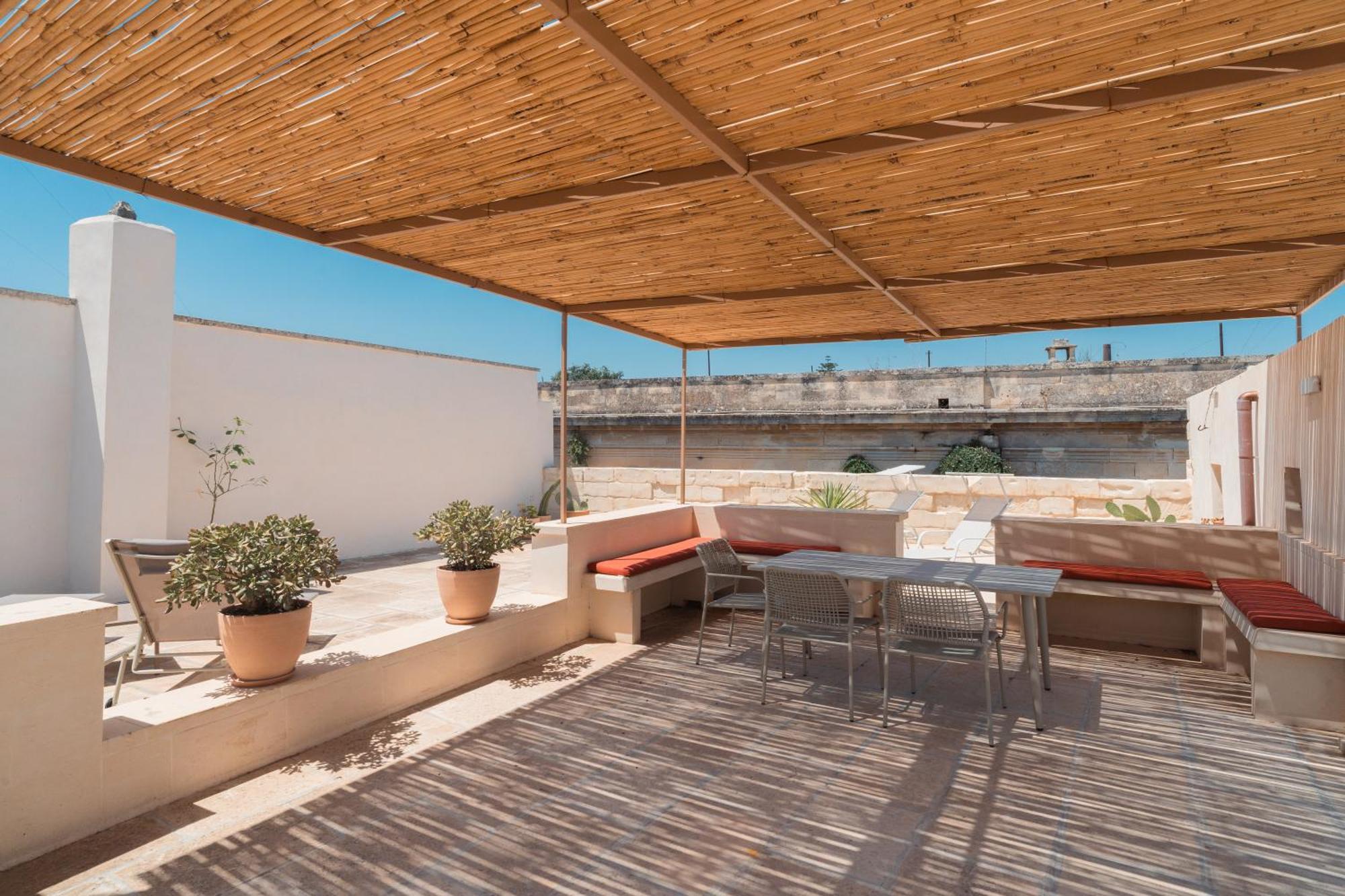 Lotus Apartment & Rooftop By Residence Colibri Lecce Ngoại thất bức ảnh